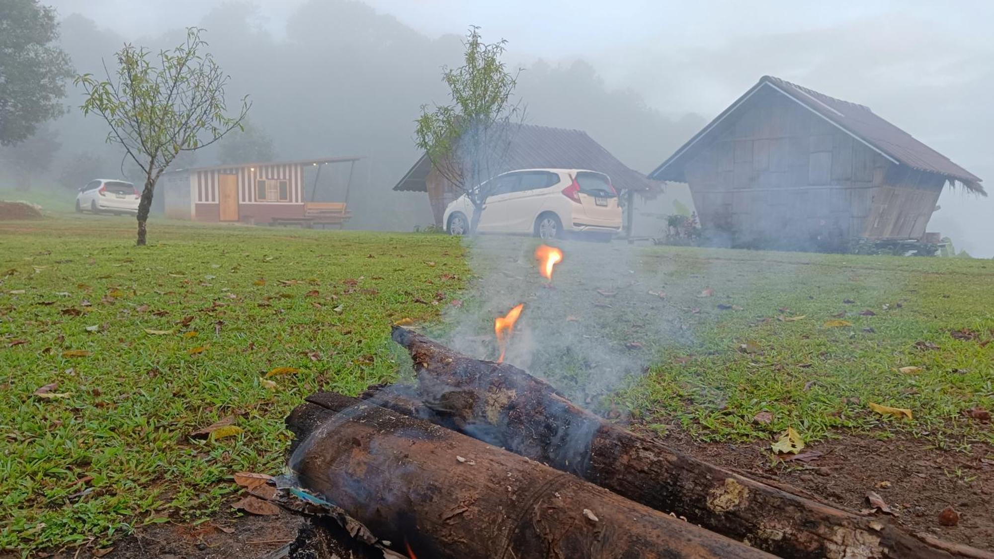 ไร่นิธิสุนทร Nithisoonthon Farmstay Mae Hong Son Eksteriør bilde