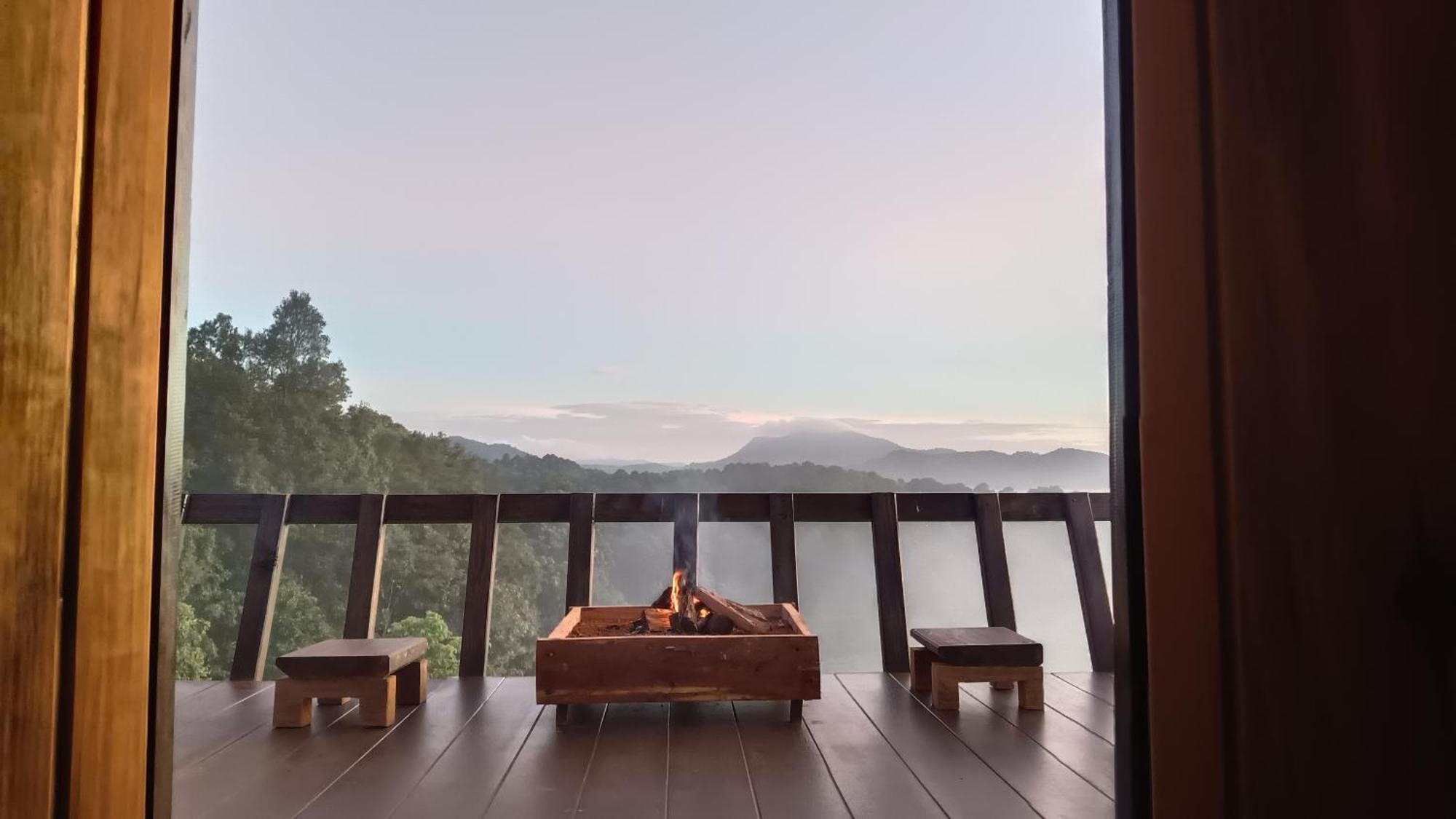 ไร่นิธิสุนทร Nithisoonthon Farmstay Mae Hong Son Eksteriør bilde