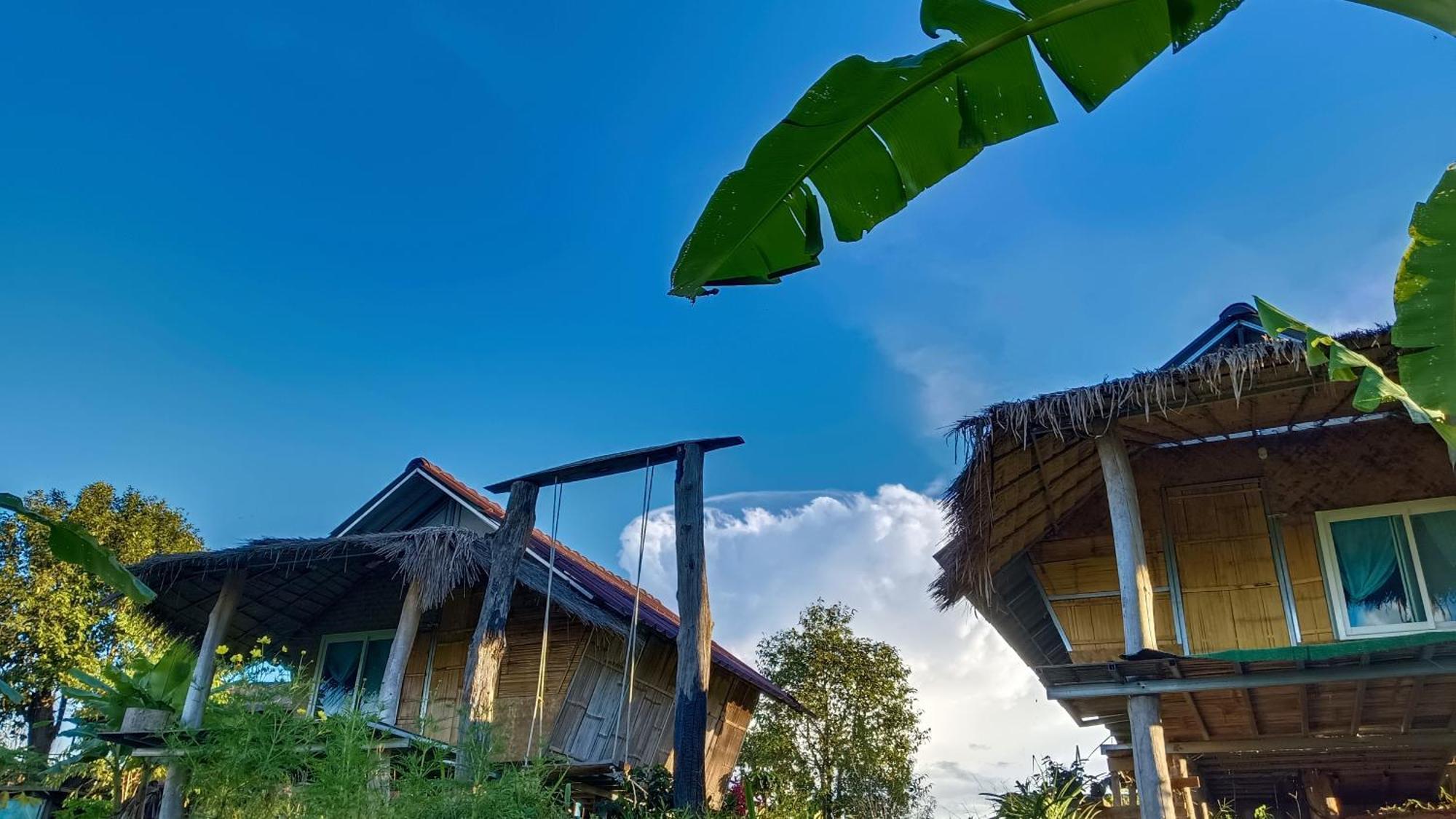 ไร่นิธิสุนทร Nithisoonthon Farmstay Mae Hong Son Eksteriør bilde