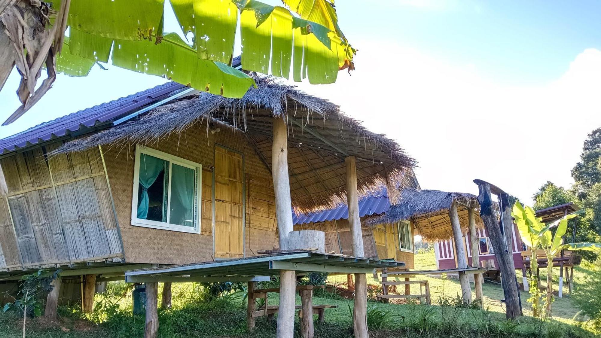 ไร่นิธิสุนทร Nithisoonthon Farmstay Mae Hong Son Eksteriør bilde