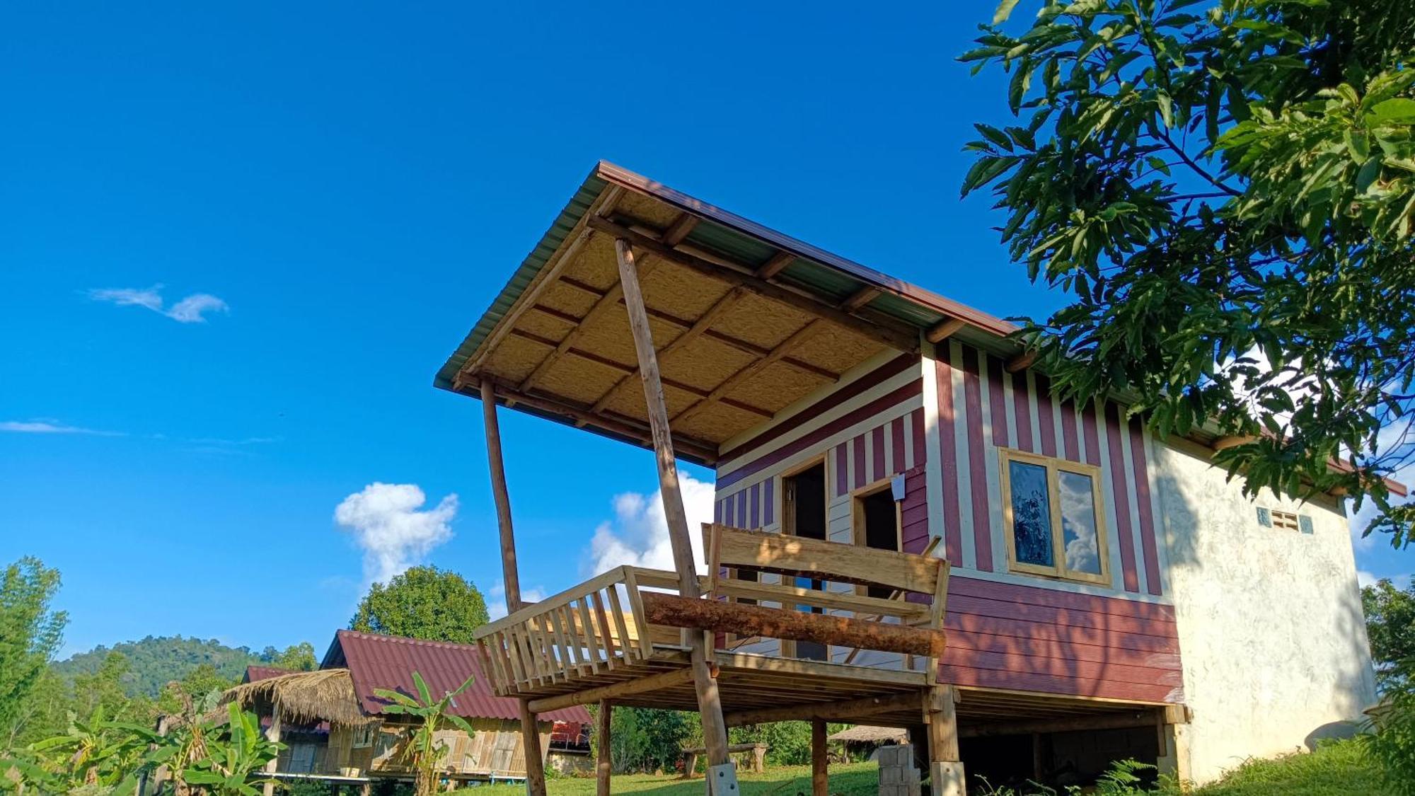 ไร่นิธิสุนทร Nithisoonthon Farmstay Mae Hong Son Eksteriør bilde