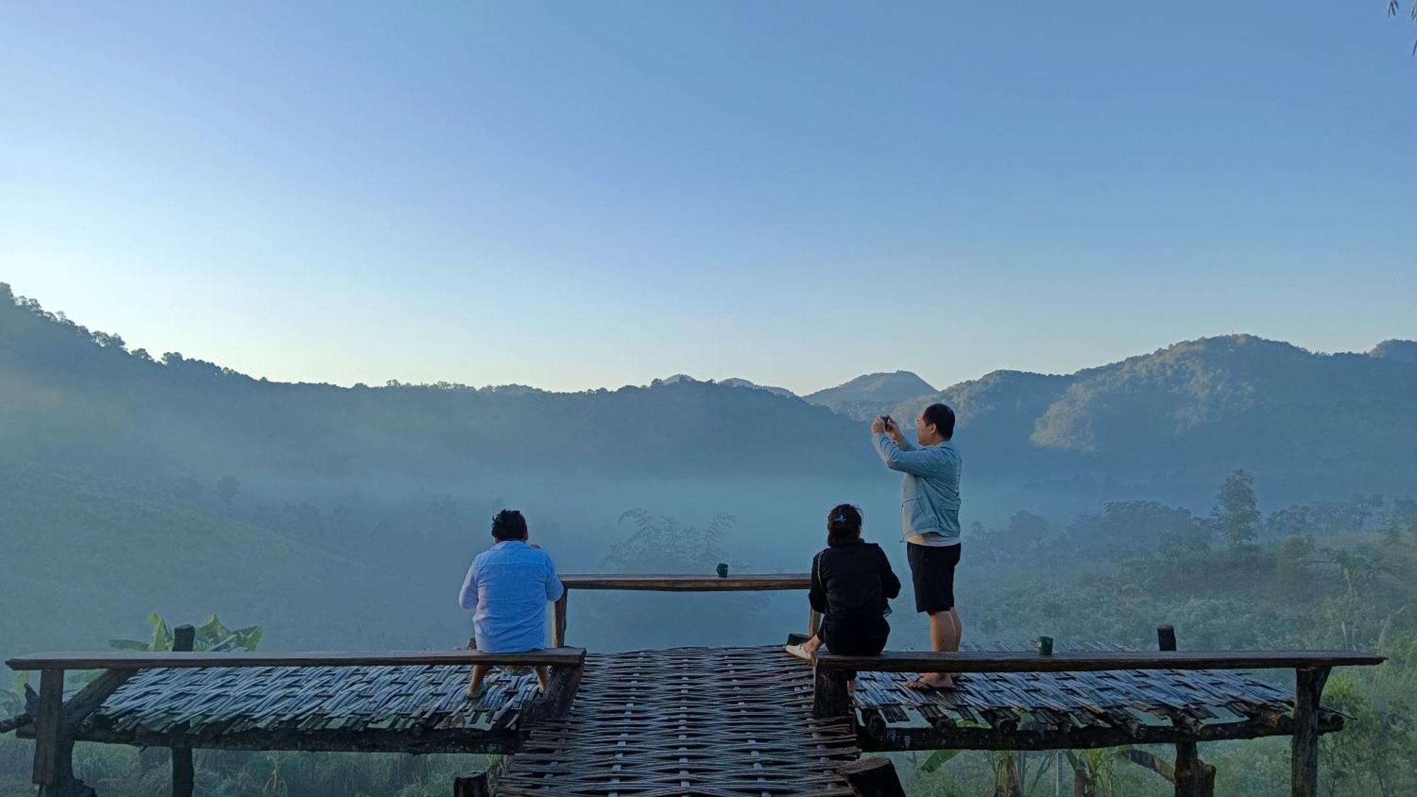 ไร่นิธิสุนทร Nithisoonthon Farmstay Mae Hong Son Eksteriør bilde