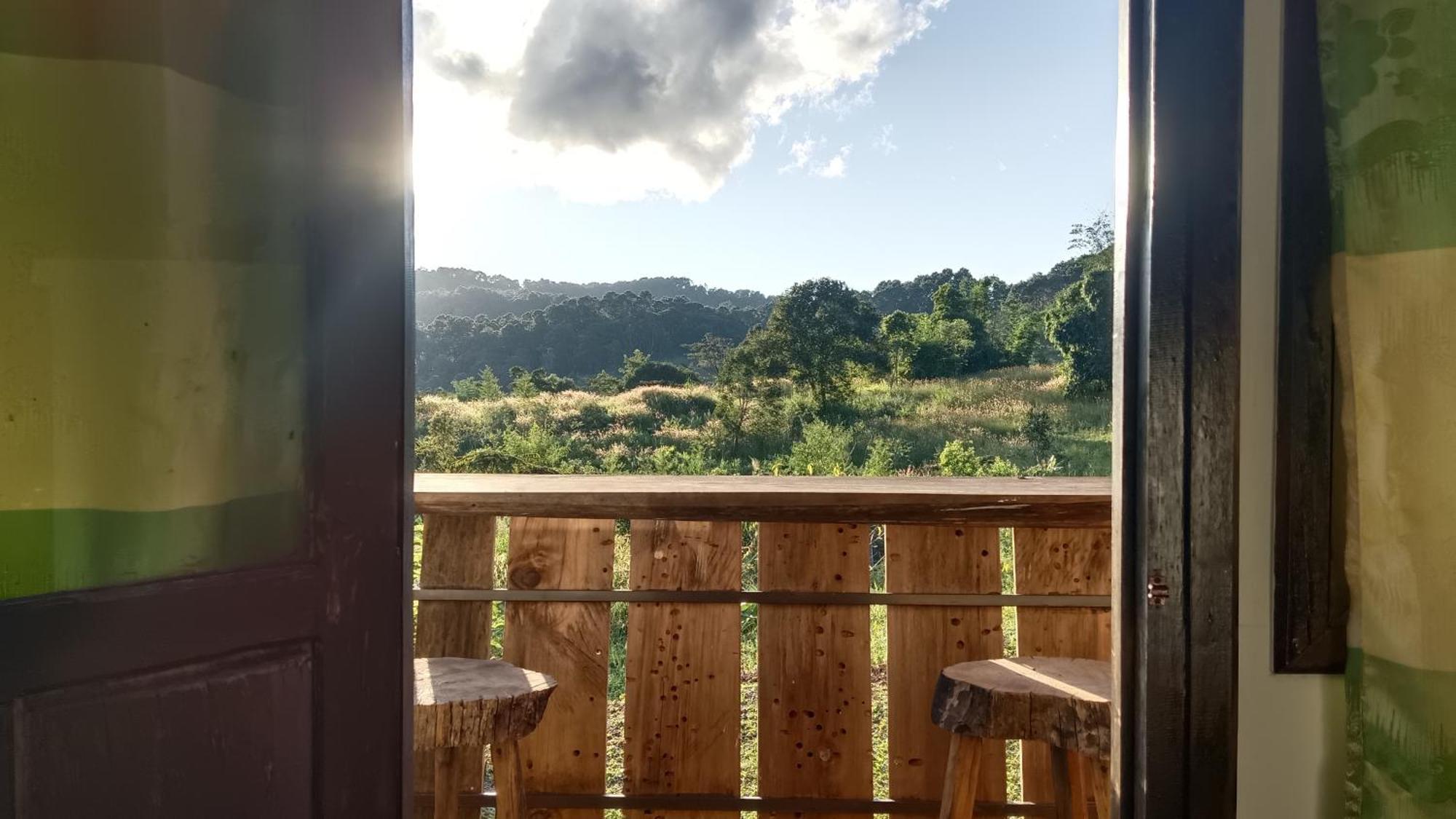 ไร่นิธิสุนทร Nithisoonthon Farmstay Mae Hong Son Eksteriør bilde
