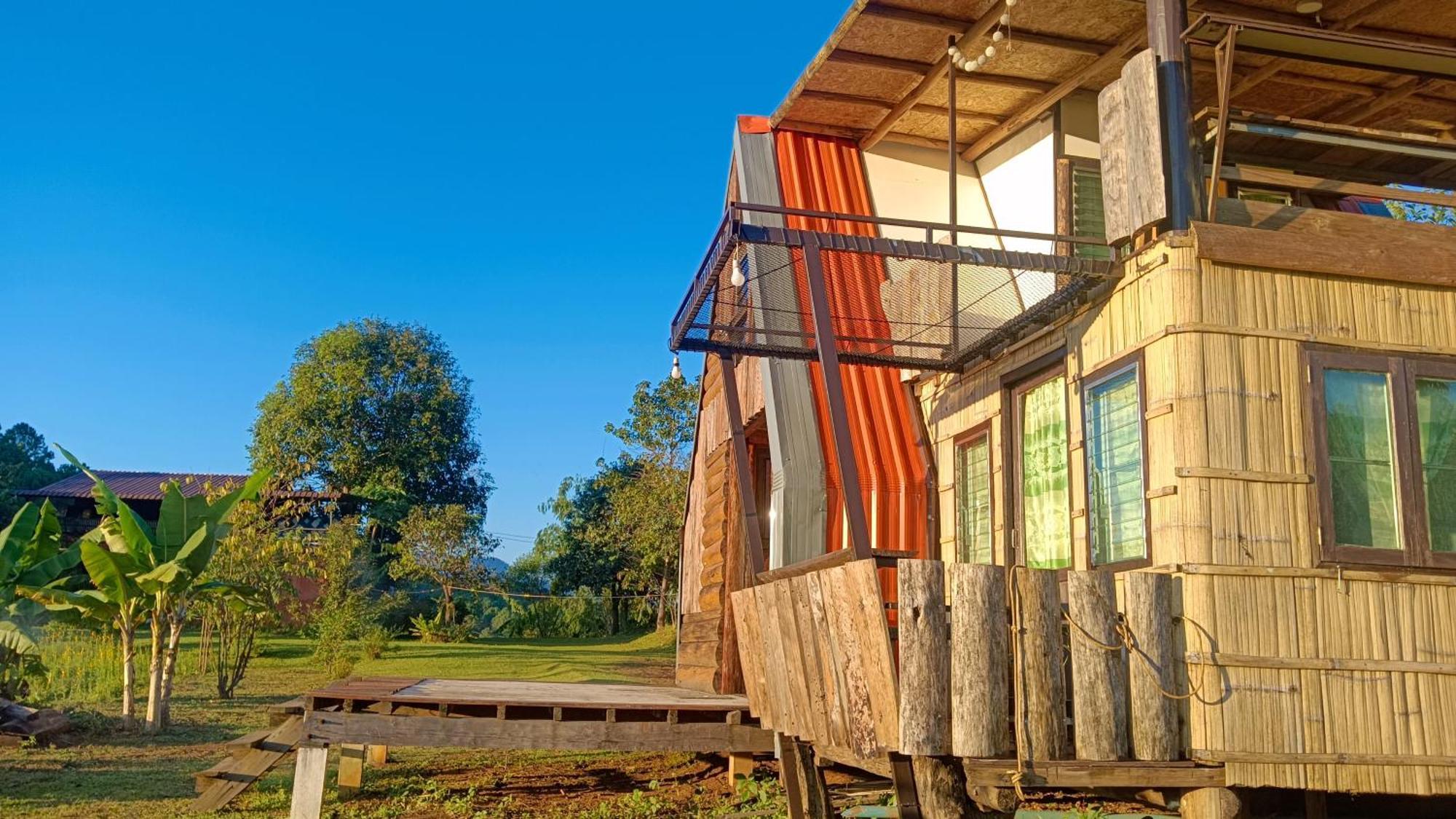 ไร่นิธิสุนทร Nithisoonthon Farmstay Mae Hong Son Eksteriør bilde